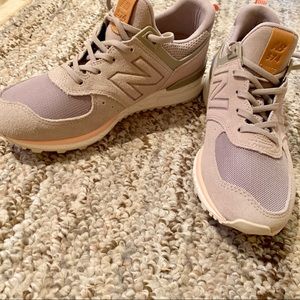 New Balance sneakers NBW